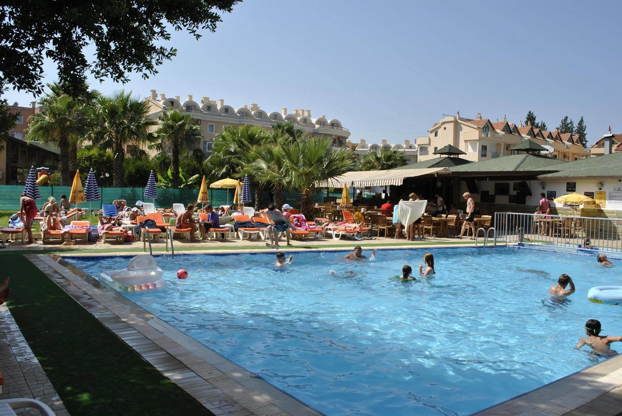 Aparthotel Club Dena Marmaris Esterno foto